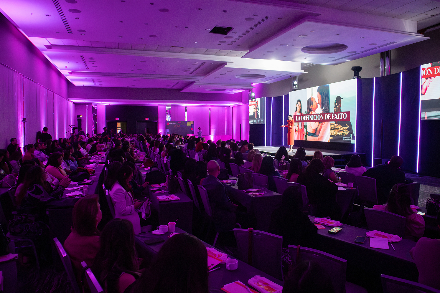 MOMBOSS – imagen 1