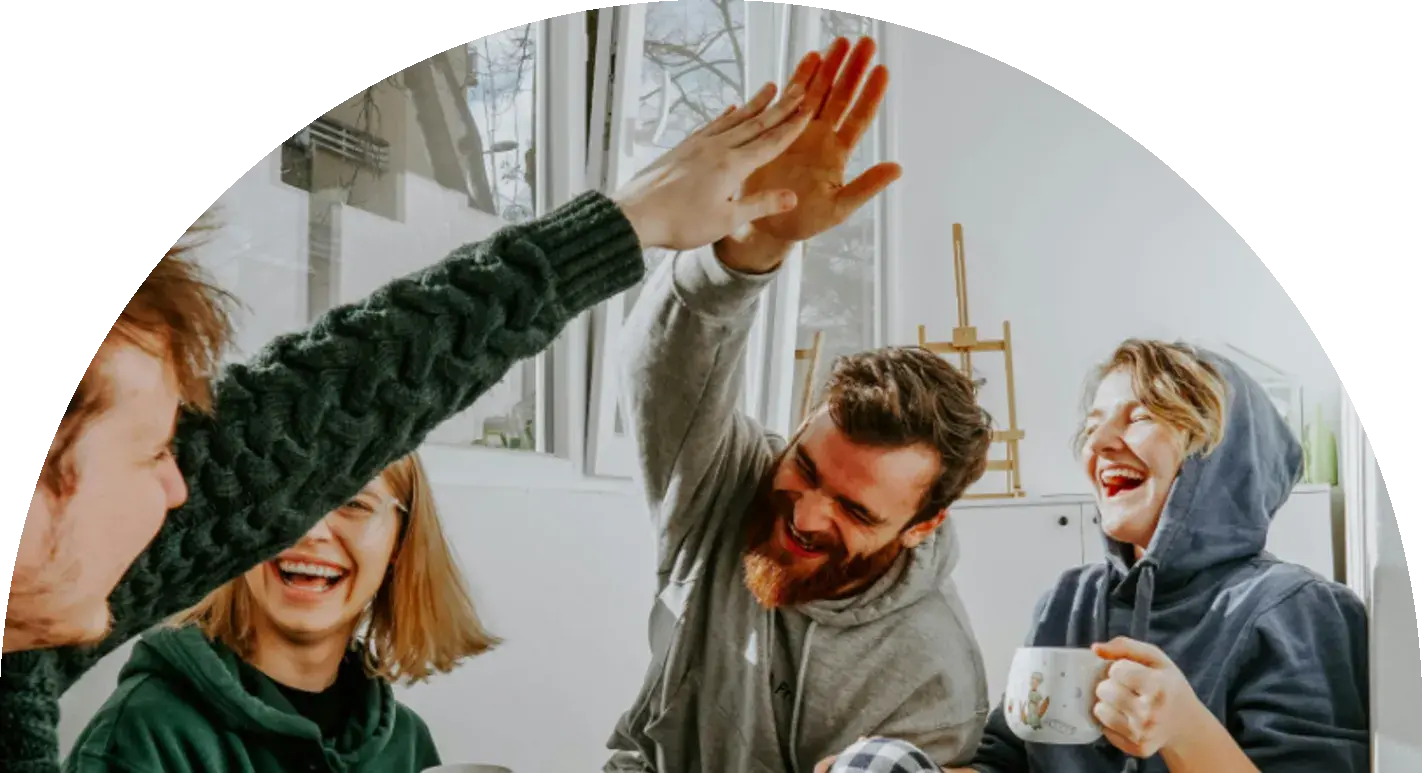 R1 - Creatividad, estraegia y tecnología R1 - Creatividad, estraegia y tecnología